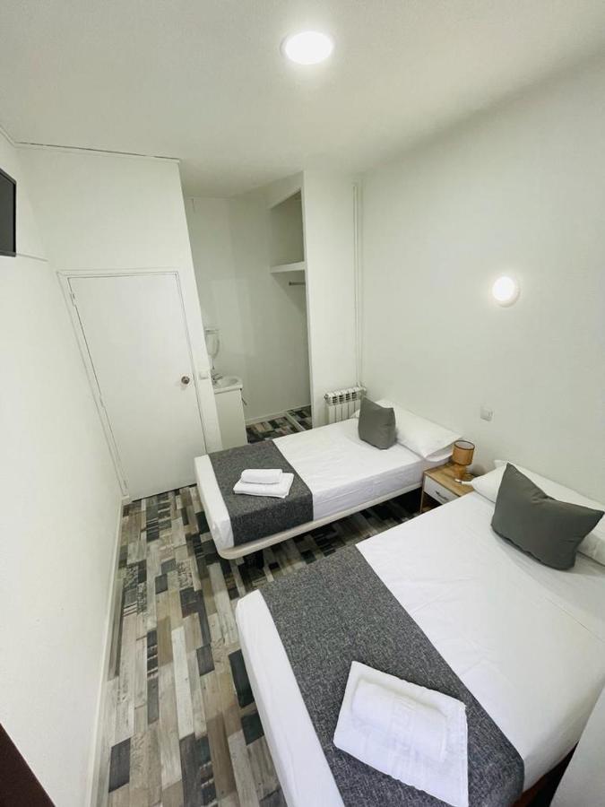 Hostal Noche Y Dia Madrid Exterior photo